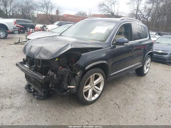 WVGAV7AX8GW053624 2016 VOLKSWAGEN TIGUAN - Image 2