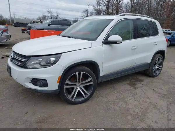 WVGAV7AX8GW509217 2016 VOLKSWAGEN TIGUAN - Image 2