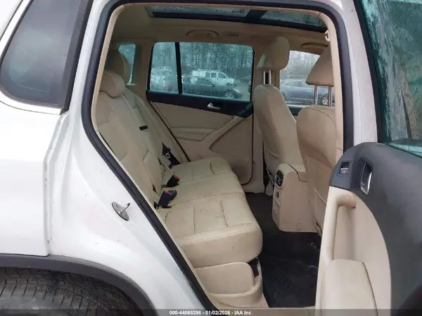 WVGAV7AX8GW509217 2016 VOLKSWAGEN TIGUAN - Image 8