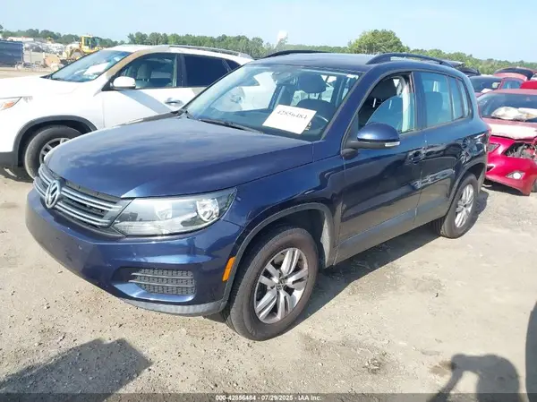 WVGAV7AX8GW511632 2016 VOLKSWAGEN TIGUAN - Image 2