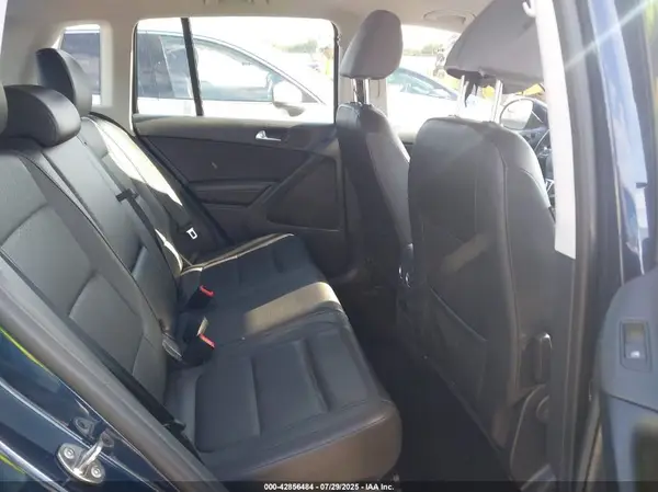 WVGAV7AX8GW511632 2016 VOLKSWAGEN TIGUAN - Image 8