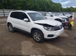 WVGAV7AX8GW514336 2016 VOLKSWAGEN TIGUAN