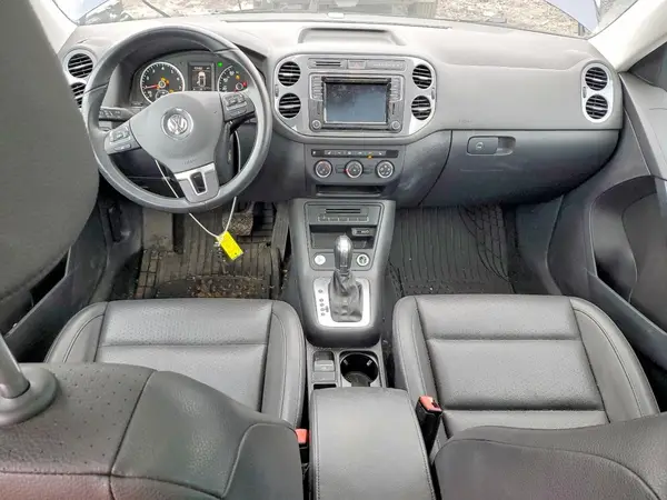 WVGAV7AX8GW525952 2016 VOLKSWAGEN TIGUAN - Image 8