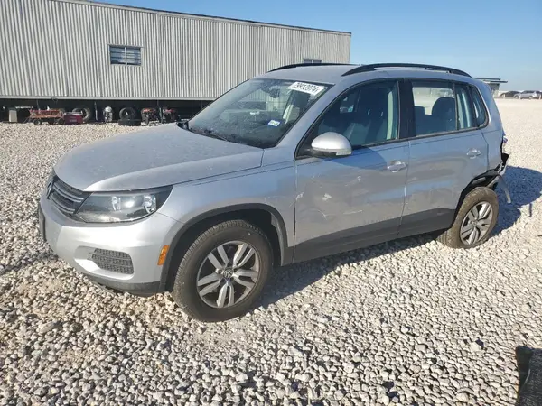 WVGAV7AX8GW540774 2016 VOLKSWAGEN TIGUAN - Image 1