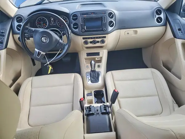 WVGAV7AX8GW561589 2016 VOLKSWAGEN TIGUAN - Image 8