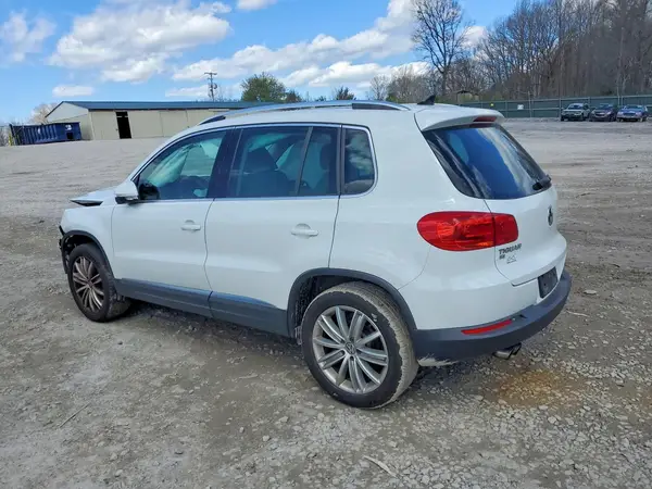 WVGAV7AX8GW562113 2016 VOLKSWAGEN TIGUAN - Image 2