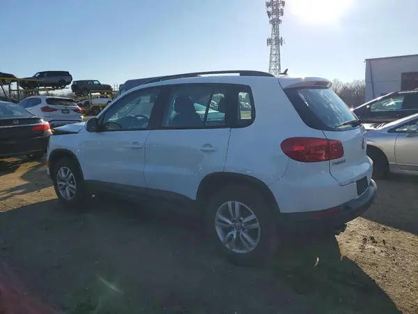 WVGAV7AX8GW573709 2016 VOLKSWAGEN TIGUAN - Image 2