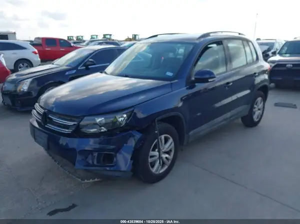 WVGAV7AX8GW574830 2016 VOLKSWAGEN TIGUAN - Image 2