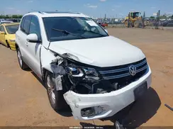 WVGAV7AX8GW577937 2016 VOLKSWAGEN TIGUAN