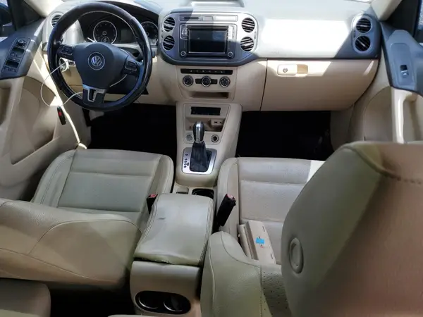 WVGAV7AX8GW581356 2016 VOLKSWAGEN TIGUAN - Image 8