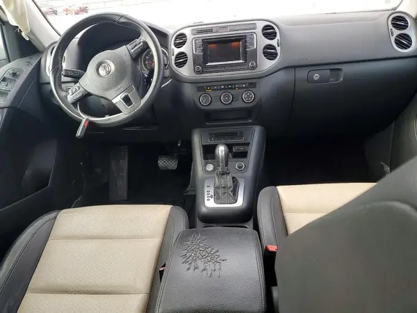 WVGAV7AX8GW581695 2016 VOLKSWAGEN TIGUAN - Image 8