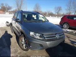 WVGAV7AX8GW582717 2016 VOLKSWAGEN TIGUAN
