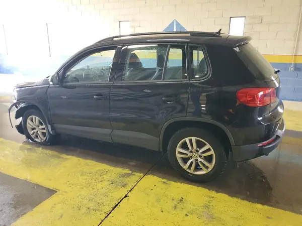 WVGAV7AX8GW584211 2016 VOLKSWAGEN TIGUAN - Image 2