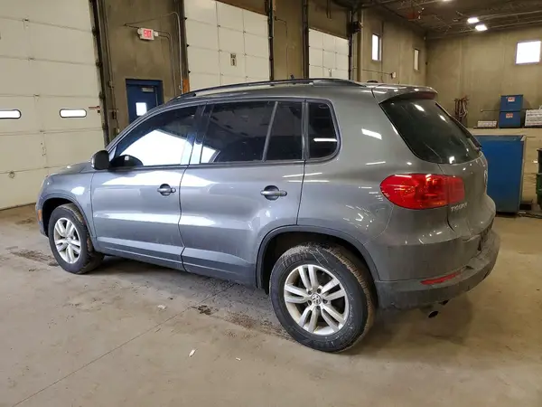 WVGAV7AX8GW585679 2016 VOLKSWAGEN TIGUAN - Image 2