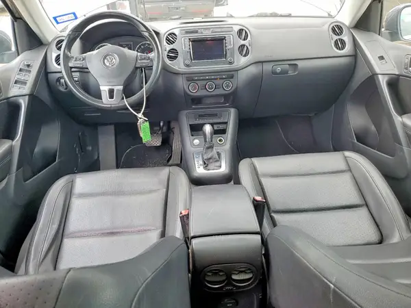 WVGAV7AX8GW586833 2016 VOLKSWAGEN TIGUAN - Image 8