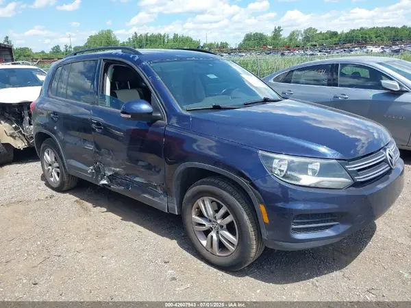 WVGAV7AX8GW595502 2016 VOLKSWAGEN TIGUAN - Image 1