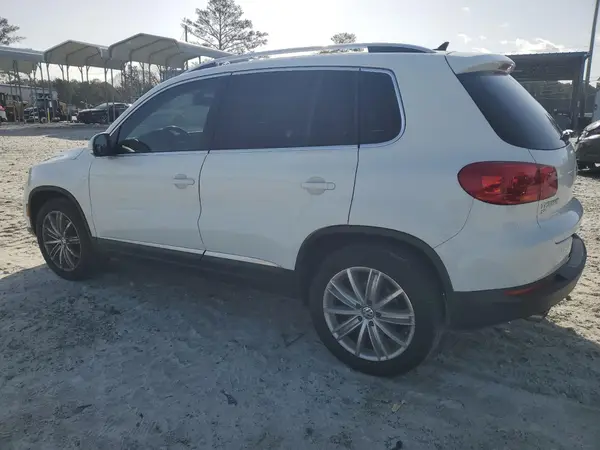 WVGAV7AX8GW600472 2016 VOLKSWAGEN TIGUAN - Image 2