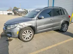WVGAV7AX8GW600584 2016 VOLKSWAGEN TIGUAN