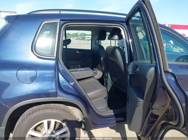 WVGAV7AX8GW600679 2016 VOLKSWAGEN TIGUAN - Image 8