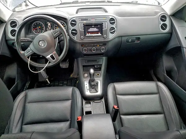 WVGAV7AX8GW606403 2016 VOLKSWAGEN TIGUAN - Image 8