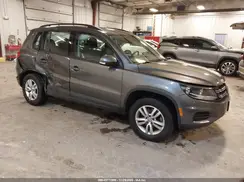 WVGAV7AX8GW611245 2016 VOLKSWAGEN TIGUAN