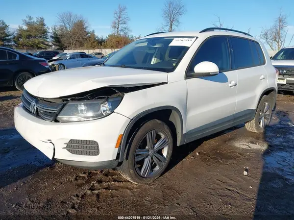 WVGAV7AX8HK000768 2017 VOLKSWAGEN TIGUAN - Image 2