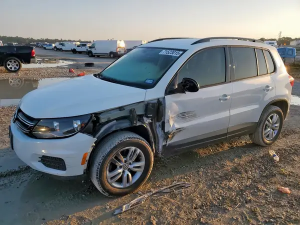 WVGAV7AX8HK001595 2017 VOLKSWAGEN TIGUAN - Image 1