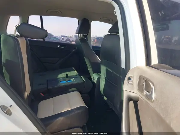 WVGAV7AX8HK001841 2017 VOLKSWAGEN TIGUAN - Image 8