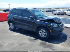 WVGAV7AX8HK001869 2017 VOLKSWAGEN TIGUAN