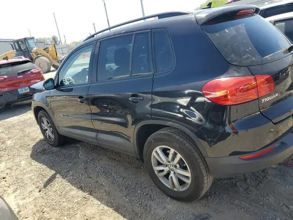 WVGAV7AX8HK001869 2017 VOLKSWAGEN TIGUAN - Image 2