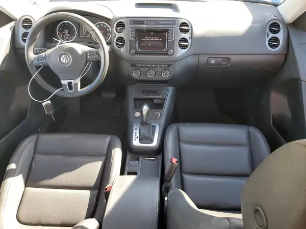 WVGAV7AX8HK004139 2017 VOLKSWAGEN TIGUAN - Image 8
