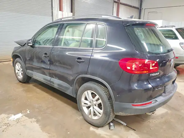 WVGAV7AX8HK005128 2017 VOLKSWAGEN TIGUAN - Image 2