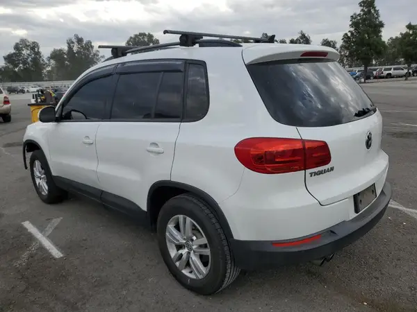 WVGAV7AX8HK009132 2017 VOLKSWAGEN TIGUAN - Image 2