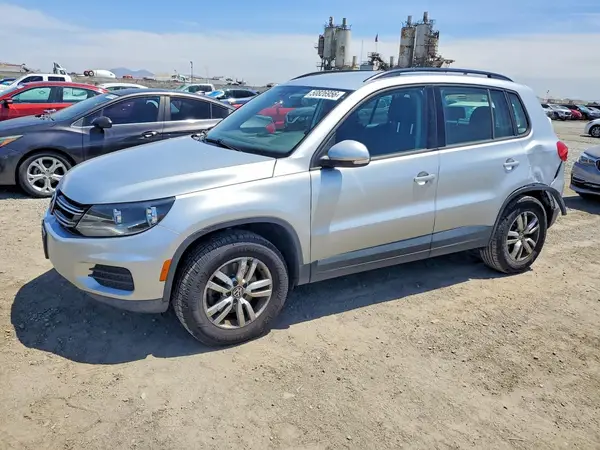 WVGAV7AX8HK014296 2017 VOLKSWAGEN TIGUAN - Image 1