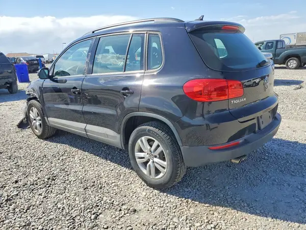 WVGAV7AX8HK018624 2017 VOLKSWAGEN TIGUAN - Image 2
