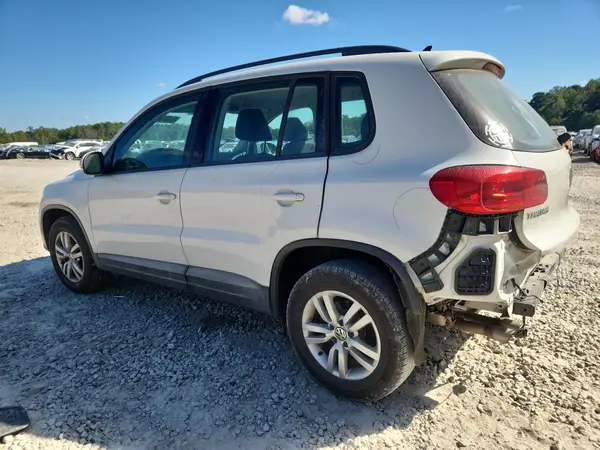WVGAV7AX8HK024164 2017 VOLKSWAGEN TIGUAN - Image 2