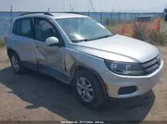 WVGAV7AX8HK027386 2017 VOLKSWAGEN TIGUAN