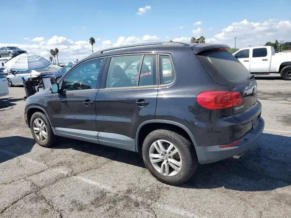 WVGAV7AX8HK034161 2017 VOLKSWAGEN TIGUAN - Image 2