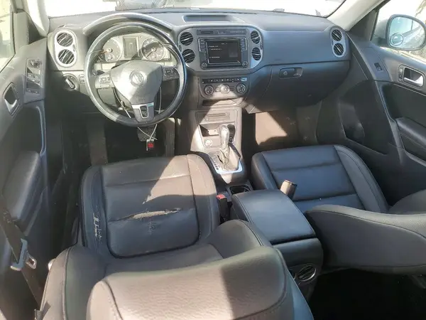 WVGAV7AX8HK036279 2017 VOLKSWAGEN TIGUAN - Image 8