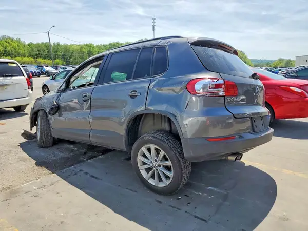 WVGAV7AX8HK043149 2017 VOLKSWAGEN TIGUAN - Image 2