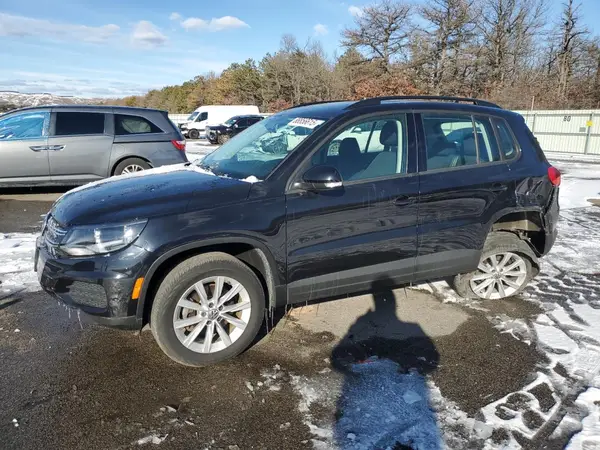 WVGAV7AX8HK043233 2017 VOLKSWAGEN TIGUAN - Image 1
