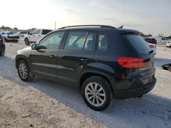 WVGAV7AX8HK043622 2017 VOLKSWAGEN TIGUAN - Image 2