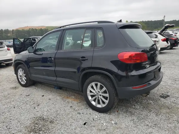 WVGAV7AX8HK044351 2017 VOLKSWAGEN TIGUAN - Image 2