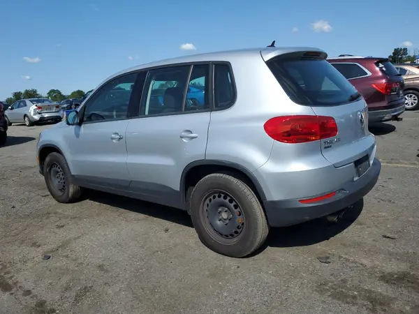 WVGAV7AX8HK045712 2017 VOLKSWAGEN TIGUAN - Image 2