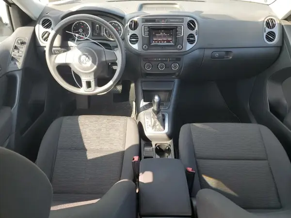 WVGAV7AX8HK045712 2017 VOLKSWAGEN TIGUAN - Image 8