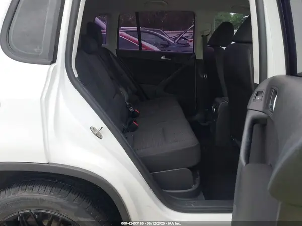WVGAV7AX8HK046181 2017 VOLKSWAGEN TIGUAN - Image 8