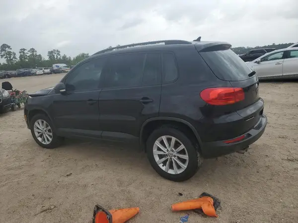 WVGAV7AX8HK052109 2017 VOLKSWAGEN TIGUAN - Image 2