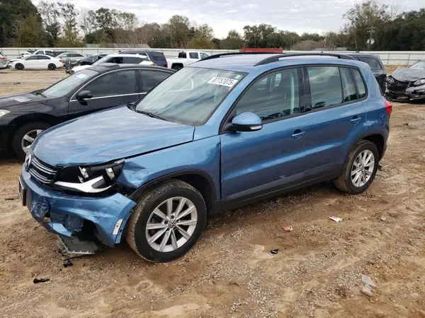 WVGAV7AX8HK053728 2017 VOLKSWAGEN TIGUAN - Image 1