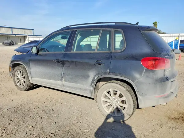 WVGAV7AX8HK053843 2017 VOLKSWAGEN TIGUAN - Image 2