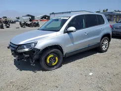 WVGAV7AX8HK054068 2017 VOLKSWAGEN TIGUAN
